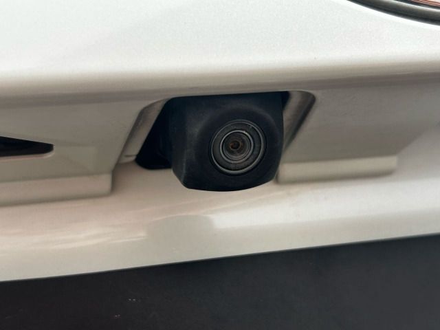 TOYOTA PRIUS 2017 Image 31