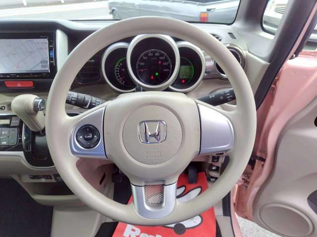 HONDA N BOX 2015 Image 31