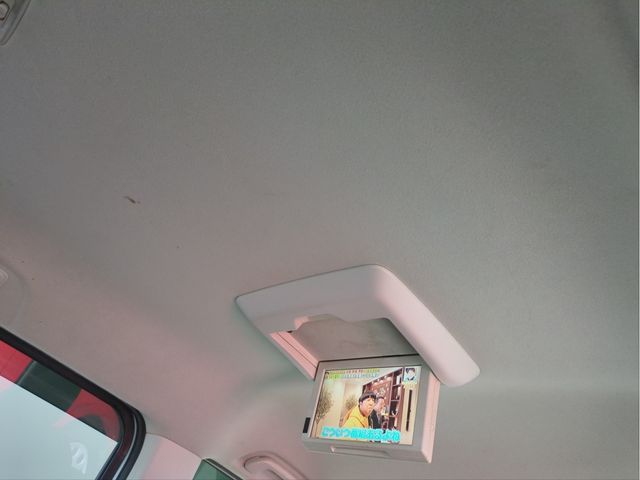 HONDA STEPWAGON 2012 Image 31