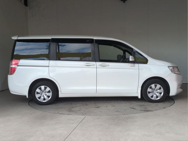 HONDA STEPWAGON 2012 Image 31