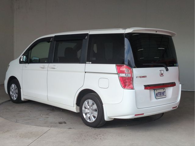 HONDA STEPWAGON 2012 Image 31