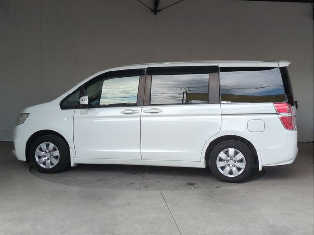 HONDA STEPWAGON 2012 Image 31