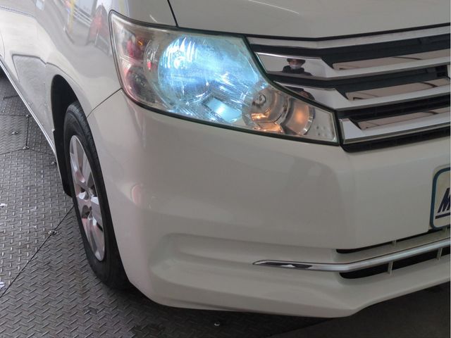 HONDA STEPWAGON 2012 Image 31
