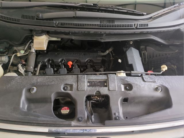 HONDA STEPWAGON 2012 Image 31