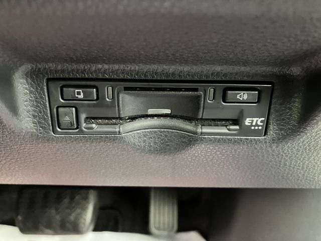 TOYOTA SIENTA HYBRID 2023 Image 31