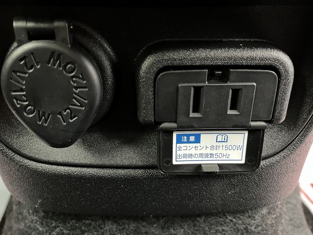 TOYOTA SIENTA HYBRID 2023 Image 31