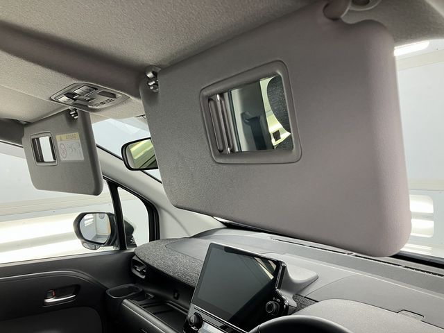 TOYOTA SIENTA HYBRID 2023 Image 31