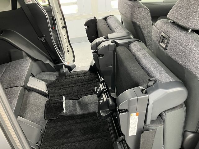 TOYOTA SIENTA HYBRID 2023 Image 31