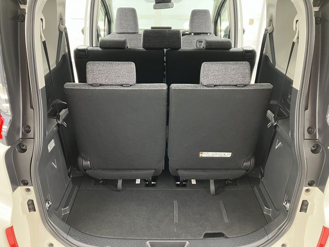 TOYOTA SIENTA HYBRID 2023 Image 31