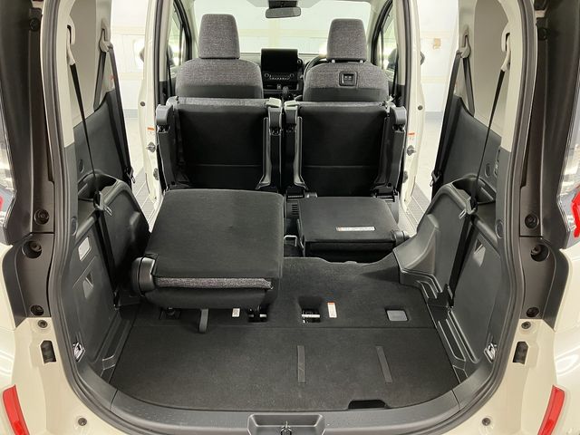 TOYOTA SIENTA HYBRID 2023 Image 31