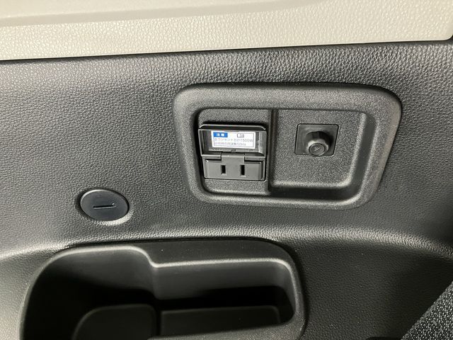 TOYOTA SIENTA HYBRID 2023 Image 31