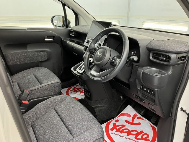 TOYOTA SIENTA HYBRID 2023 Image 31