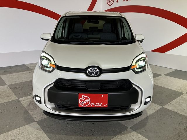 TOYOTA SIENTA HYBRID 2023 Image 31