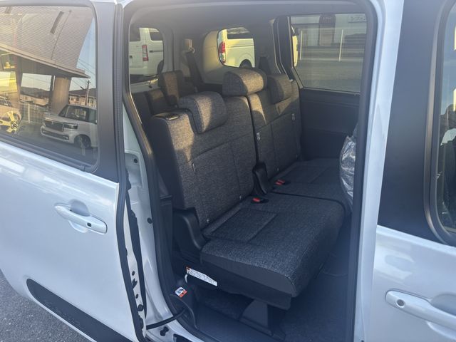 TOYOTA SIENTA HYBRID 2026 Image 31