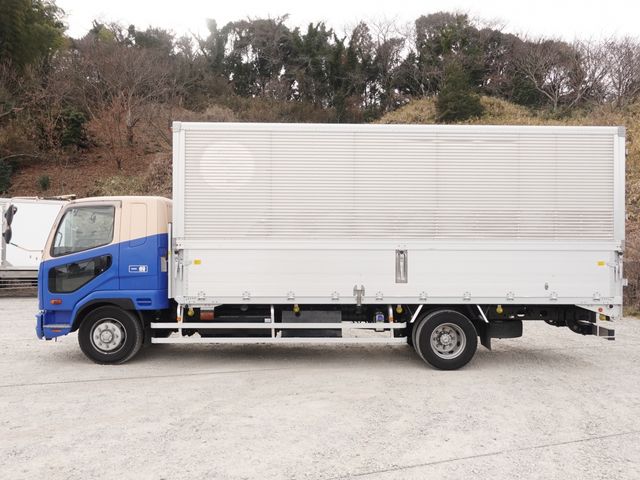 MITSUBISHI FUSOU FIGHTER 2011 Image 31