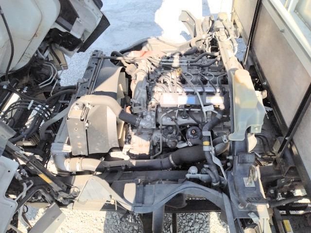 MITSUBISHI CANTER 2016 Image 31