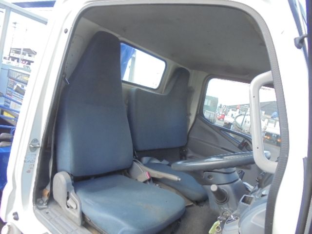 MITSUBISHI CANTER 2013 Image 31