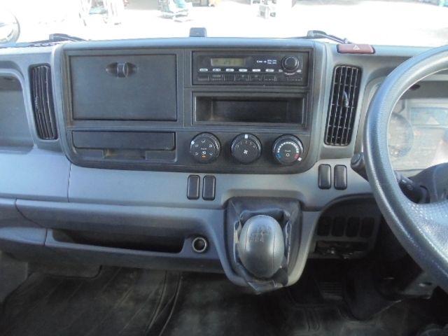 MITSUBISHI CANTER 2013 Image 31