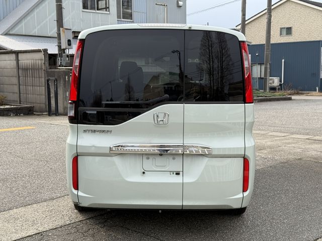 HONDA STEPWAGON 2016 Image 31