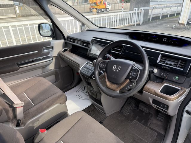HONDA STEPWAGON 2016 Image 31