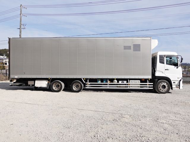 NISSAN DIESEL QUON 2017 Image 31