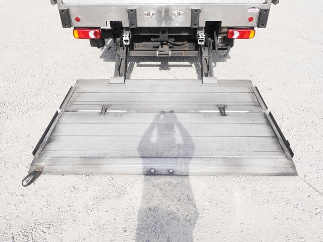 NISSAN DIESEL QUON 2017 Image 31