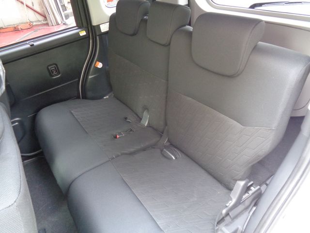 TOYOTA TANK 2017 Image 31