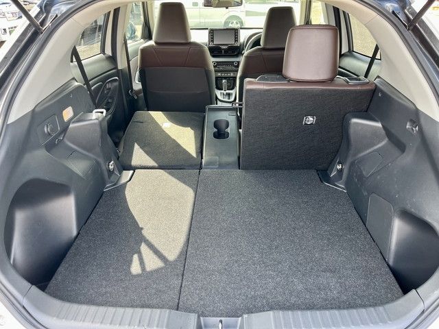 TOYOTA YARIS CROSS HYBRID 2021 Image 31