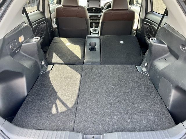 TOYOTA YARIS CROSS HYBRID 2021 Image 31