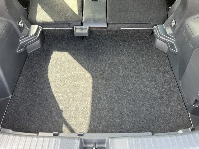 TOYOTA YARIS CROSS HYBRID 2021 Image 31