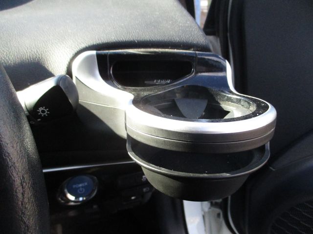 TOYOTA PRIUS 2016 Image 31