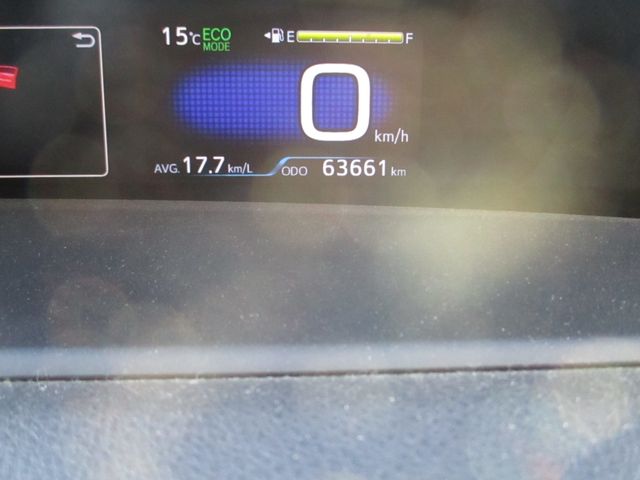 TOYOTA PRIUS 2016 Image 31