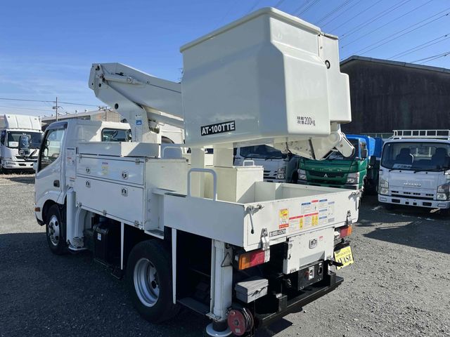 HINO DUTRO 2017 Image 31