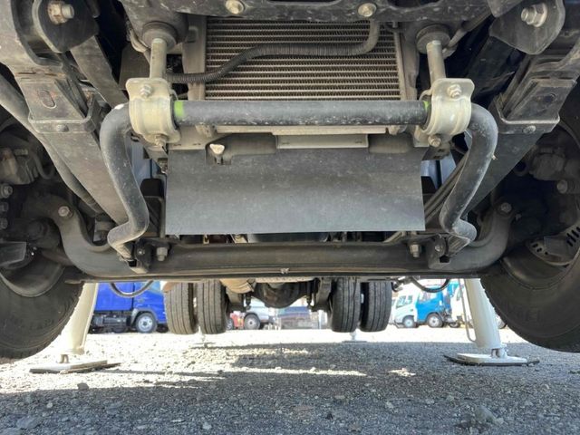 HINO DUTRO 2017 Image 31