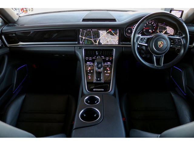 PORSCHE PANAMERA 2019 Image 31
