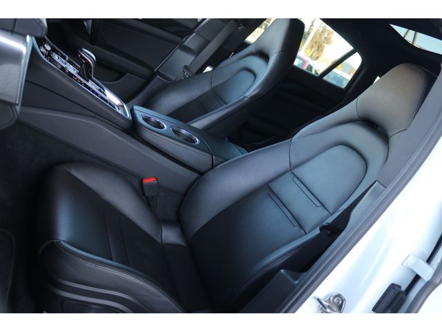 PORSCHE PANAMERA 2019 Image 31
