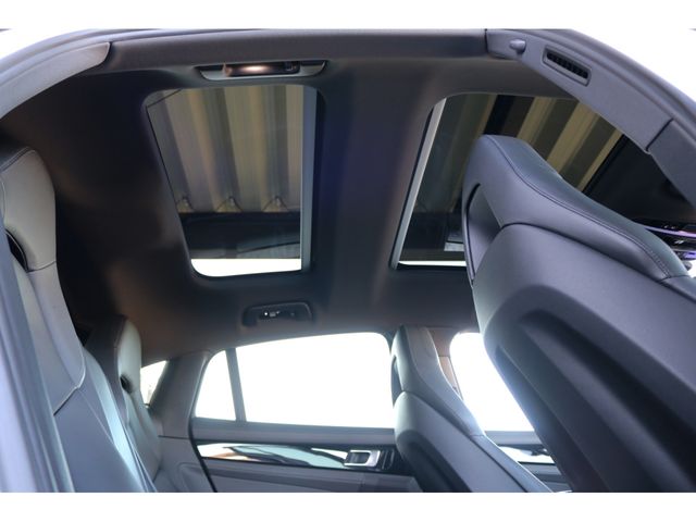 PORSCHE PANAMERA 2019 Image 31