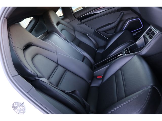 PORSCHE PANAMERA 2019 Image 31