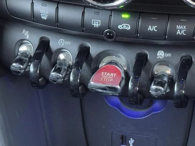 BMW MINI COOPER 2019 Image 31