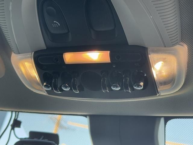 BMW MINI COOPER 2019 Image 31