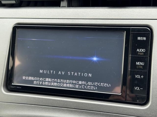 TOYOTA PRIUS 2015 Image 31