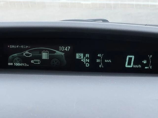 TOYOTA PRIUS 2015 Image 31