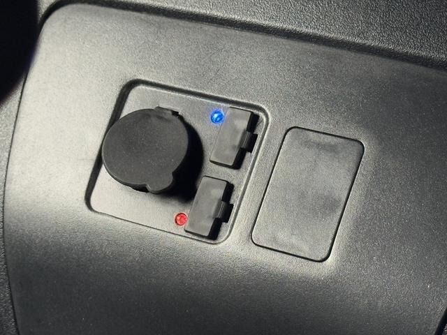 TOYOTA PRIUS 2015 Image 31