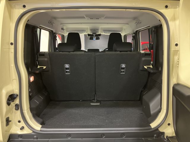 SUZUKI JIMNY NOMADE 2026 Image 31