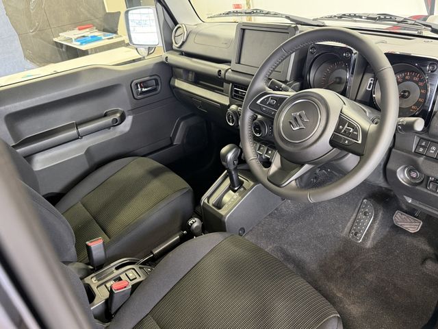 SUZUKI JIMNY NOMADE 2025 Image 31