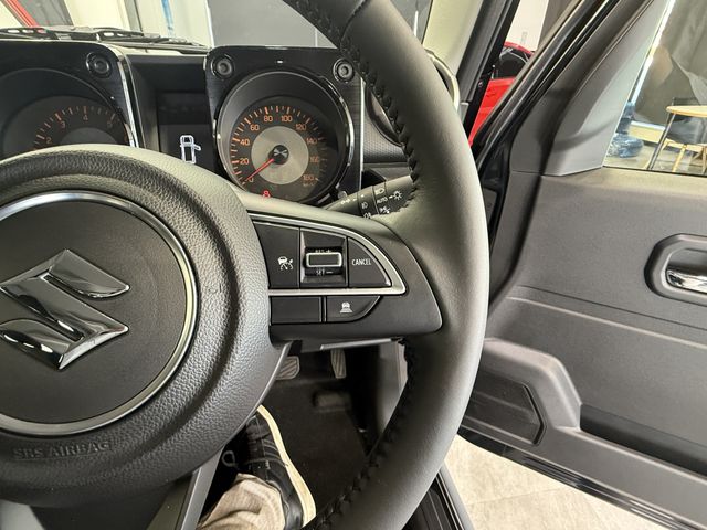 SUZUKI JIMNY NOMADE 2025 Image 31