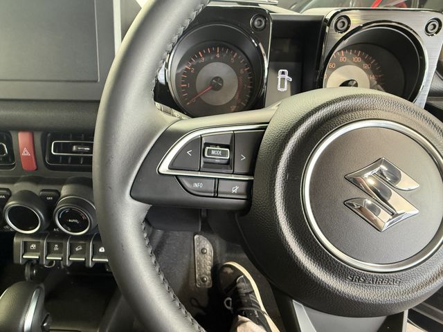 SUZUKI JIMNY NOMADE 2025 Image 31