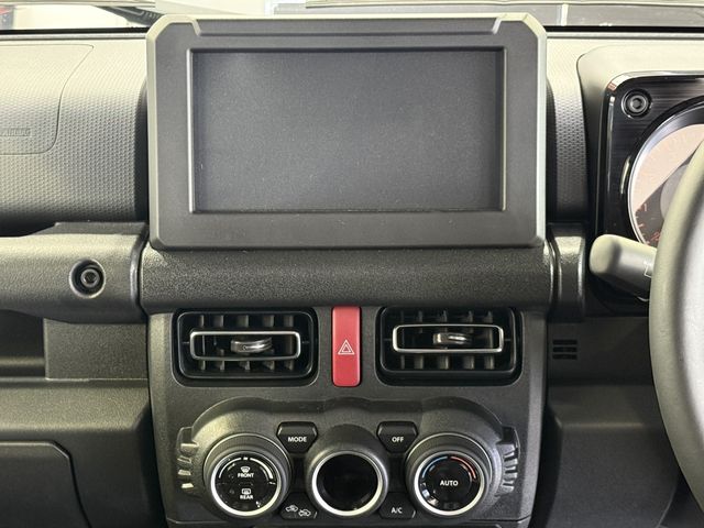 SUZUKI JIMNY NOMADE 2025 Image 31