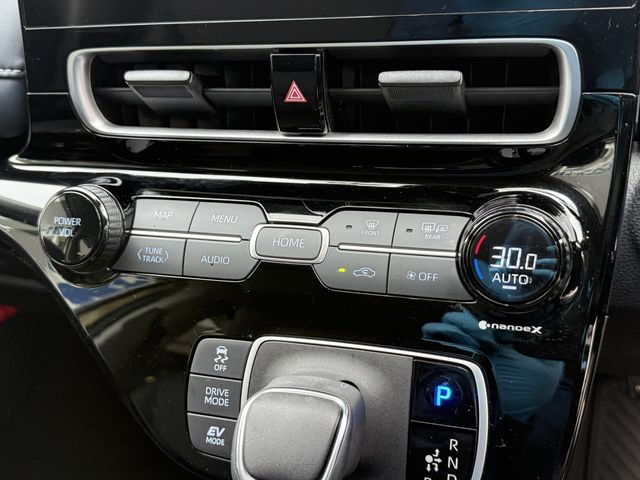 TOYOTA AQUA 2023 Image 31