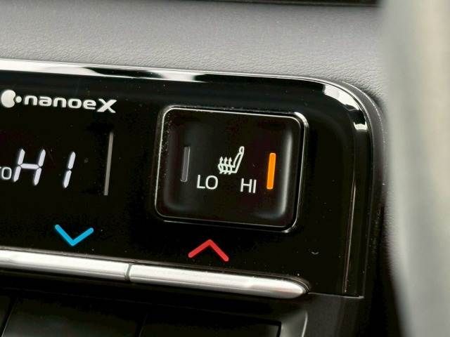 TOYOTA VOXY HYBRID 2022 Image 31